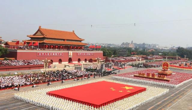 2019年，令和记娱乐自豪的一件事——效劳国庆70周年大阅兵及联欢运动